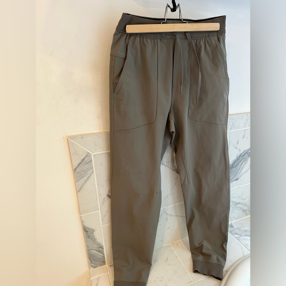Lululemon ABC Jogger Tall Army Green size Small